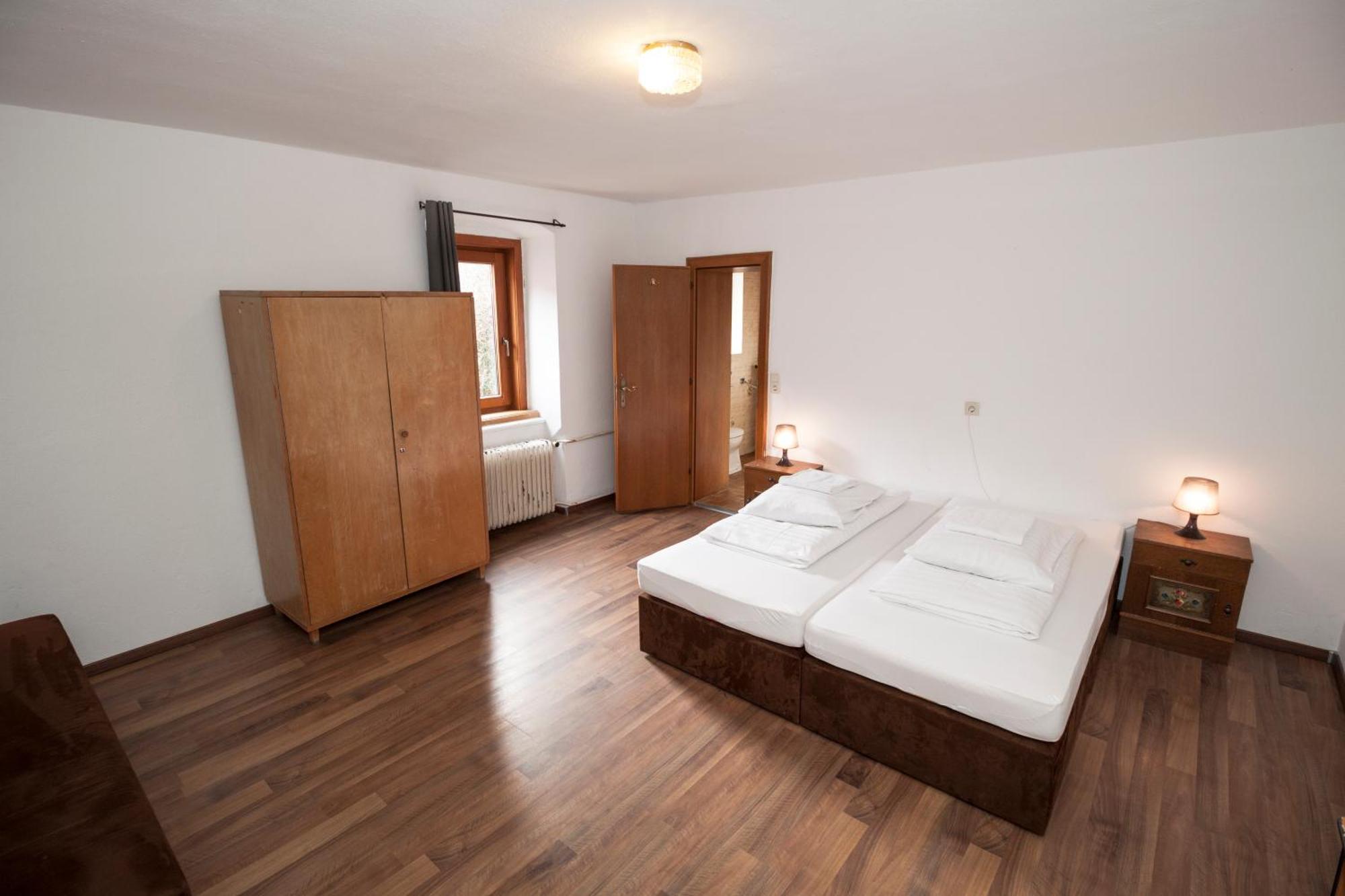 Hostel Chillertal Mayrhofen Quarto foto