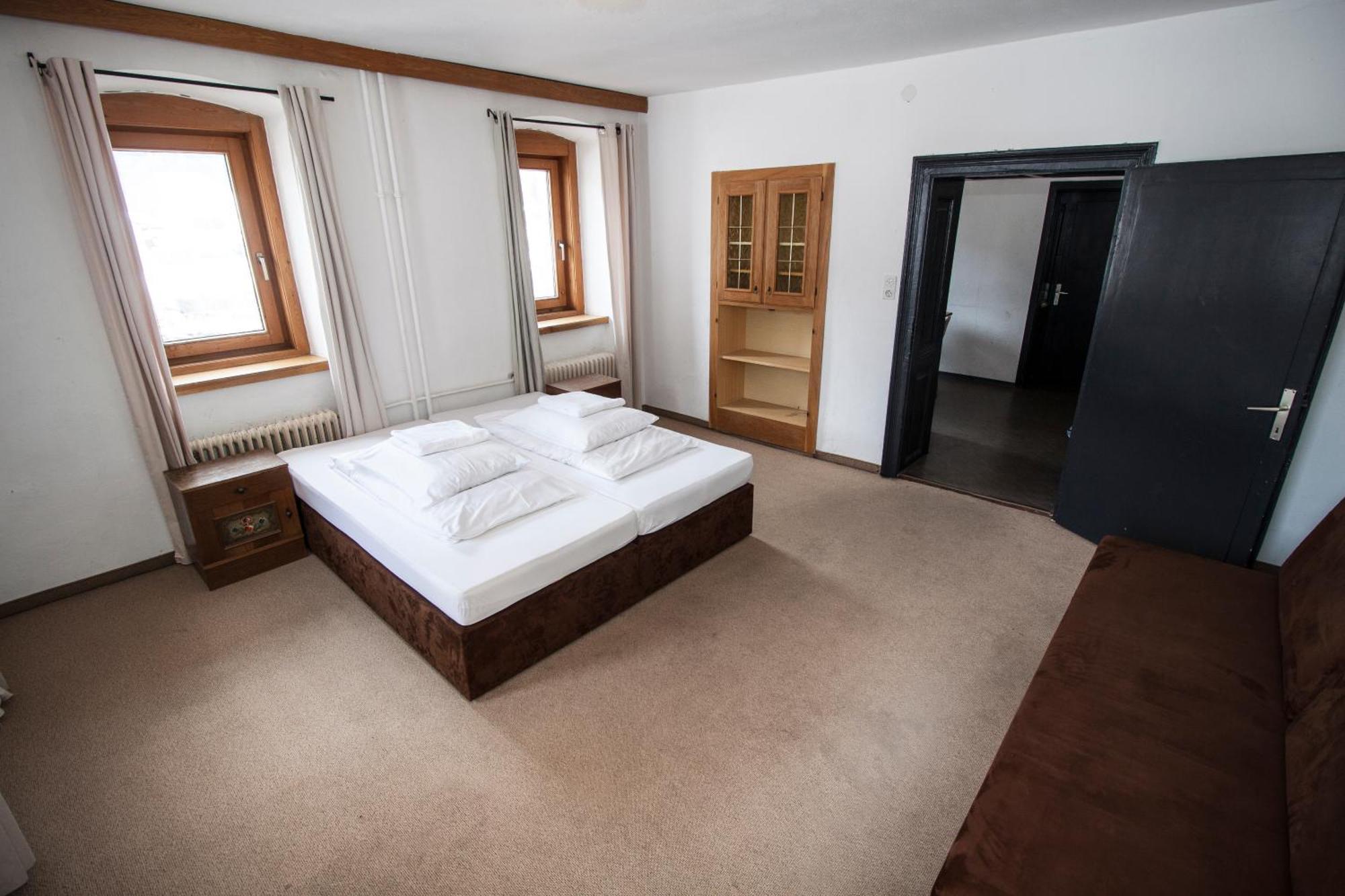 Hostel Chillertal Mayrhofen Quarto foto